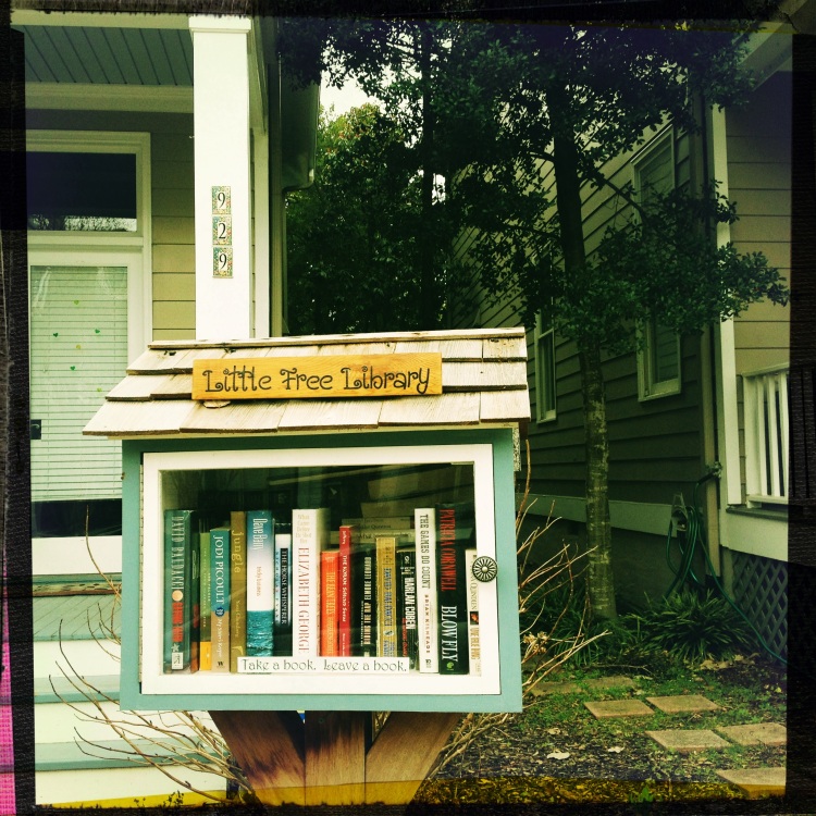 A little free library. (Creative Commons)